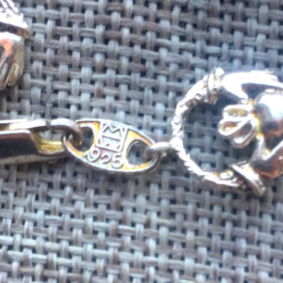 Signed Sterling Silver My Way Claddagh Irish Bracelet - Picture 4 of 4